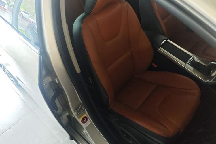 Used Volvo S60 2018 S60L T3 Smart Progress Edition Right Front Seat