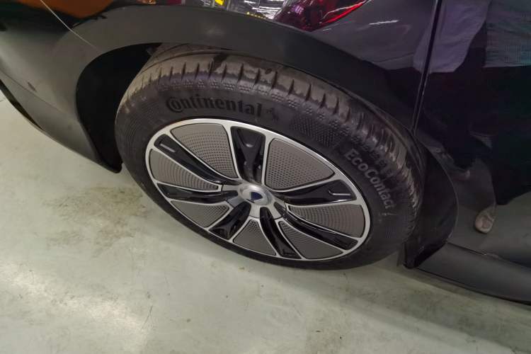 Used Denza Z9 2024 1100 km Four-Wheel Drive Max Version
