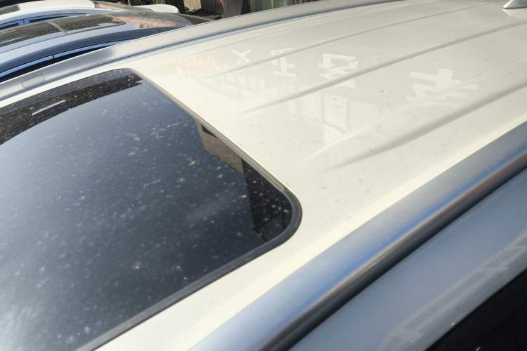 Used Toyota RAV4 2016 2.0L CVT Two-Wheel Drive Fashion Edition China V Standard
