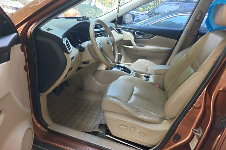 Used Nissan X-Trail 2014 2.5L CVT Luxury Edition 4WD