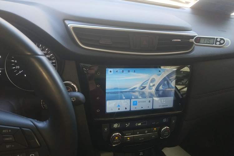 Used Nissan Qashqai 2022 2.0L CVT XV Premier Luxury Edition Audio And AC Panel