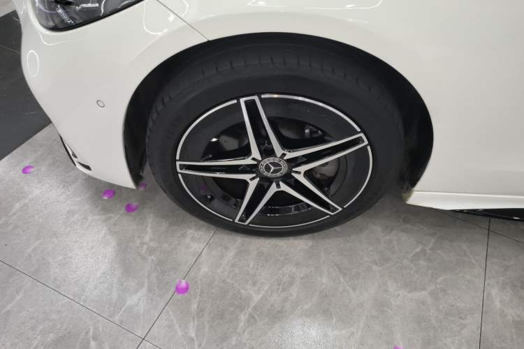 Used Mercedes-Benz C-Class 2024 C 260 L Brilliant Night Sports Edition Exterior 4