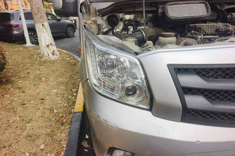 Used Foton Toano 2020 2.0T Multi-Function Extended Wheelbase Mid-Roof 5/6/7-Seater China VI4F20TC3
