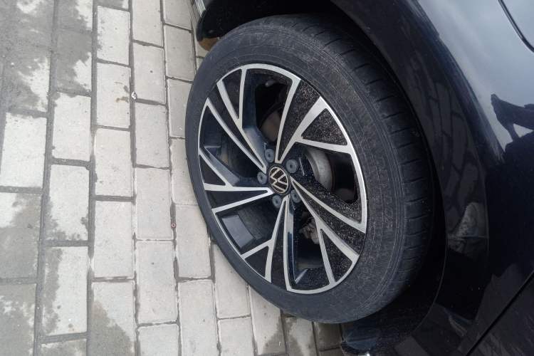 Used Volkswagen Magotan 2020 330TSI DSG Luxury Edition Right Rear Wheel Hub