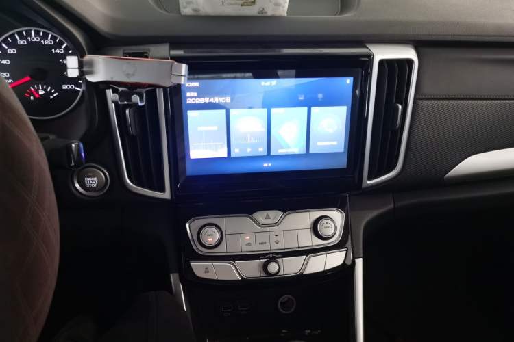 Used Great Wall Poer 2021 2.0T Commercial Version Manual Gasoline Two-Wheel Drive Elite Standard Box GW4C20B Audio And AC Panel