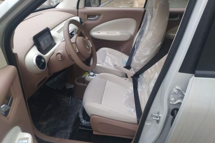 Used Wuling Hongguang MINIEV 2025 Four-Door Version Advanced Edition
