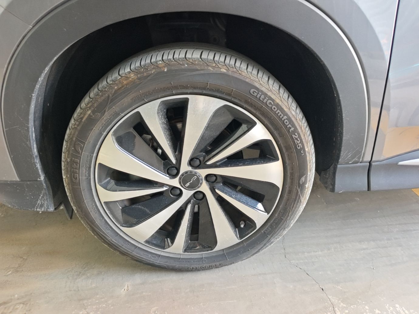 BYD Song PLUS New Energy 2024 Honor Edition EV 520km Luxury Model — снимка 10
