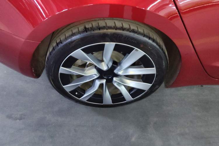 Used Tesla Model 3 2023 Long-Range All-Wheel-Drive Version