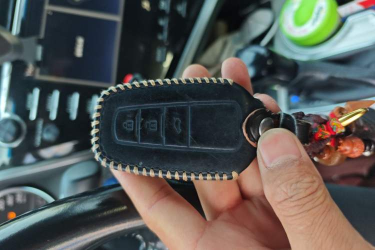 Used Toyota Camry 2018 Dual-Engine 2.5 HG Luxury Edition
