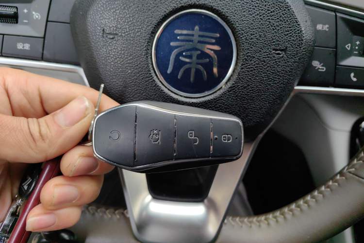 Used BYD Qin PLUS 2024 HONOR Edition DM-i 55KM Leading Model Vehicle Key