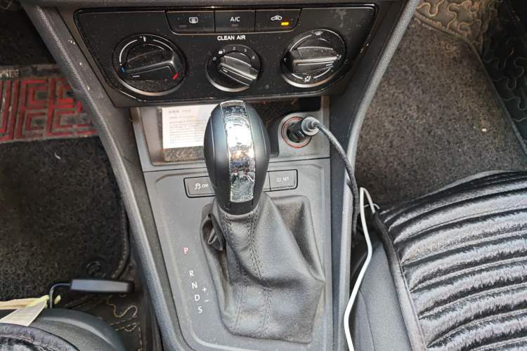 Used Volkswagen Gran Lavida 2017 1.6L Automatic Fashion Edition
