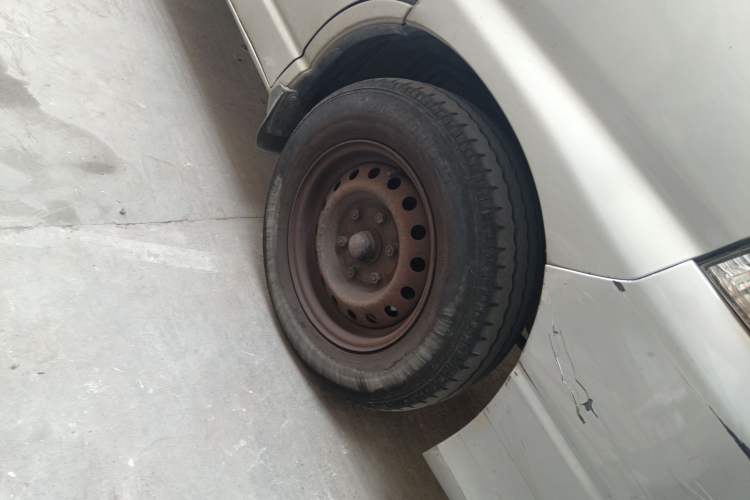 Used Jinbei Grace 2015 2.0L Classic Edition Standard Model Short Wheelbase 7 Seats
