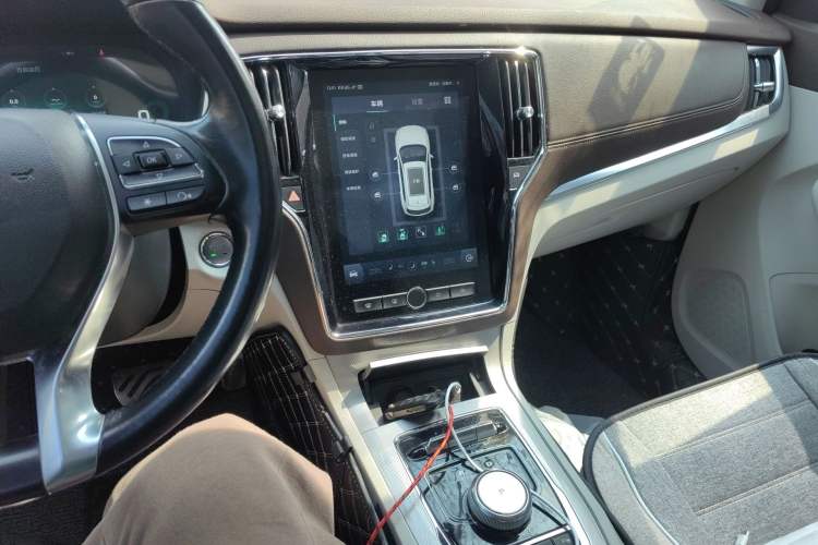 Used Roewe RX5 New Energy 2017 ERX5 EV400 Electric Internet Supreme Edition
