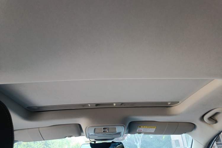 Used Roewe i5 2020 1.5L Automatic 4G Connect Luxury Flagship Edition