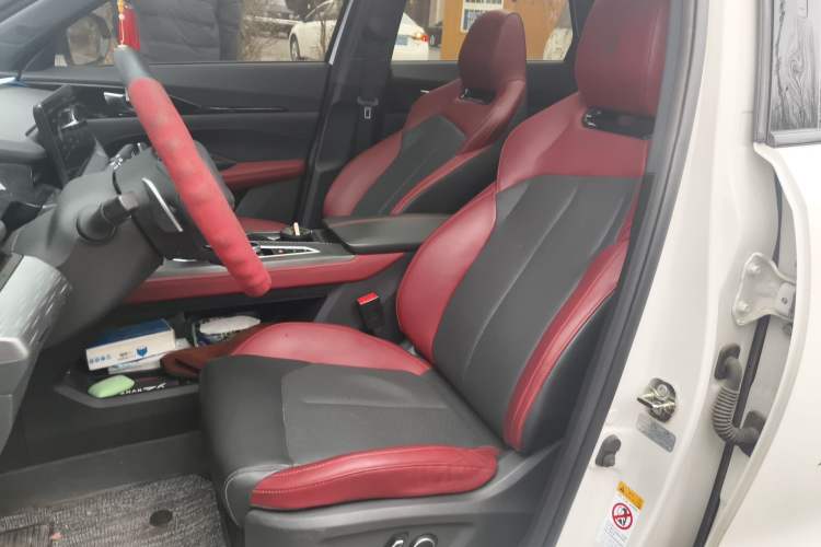 Used CHANGAN OSHAN Z6 2023 Blue Whale 2.0T Automatic Zhiyuan Model
