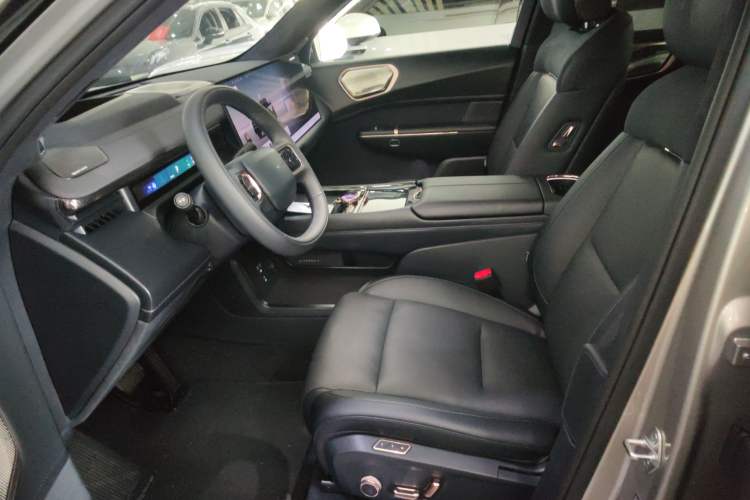 Used Lynk & Co 900 2025 2.0T Ultra