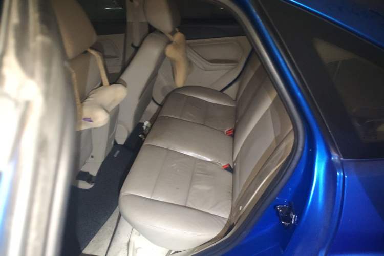 Used Ford Focus 2013 Hatchback Classic 1.8L Automatic Fashion Edition
