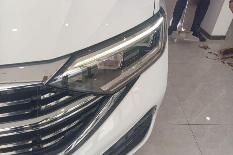 Used Volkswagen Sagitar 2023 300TSI DSG Excellence Edition Left Front Headlight