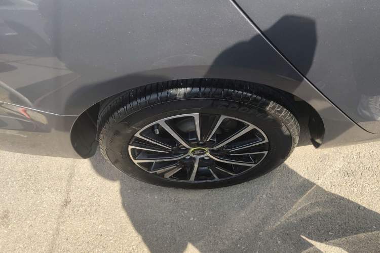 Used Roewe i5 2021 1.5L CVT Diamond Edition Exterior 5