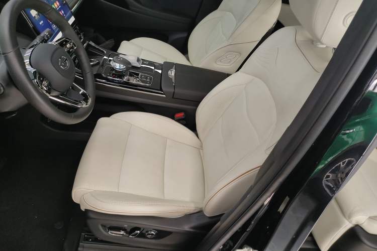 Used GAC Trumpchi M8 2023 Zongshi Series 400T Flagship Edition
