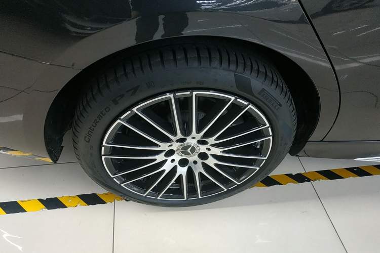 Used Mercedes-Benz C-Class 2023 C 200 L Sport Edition Exterior 5