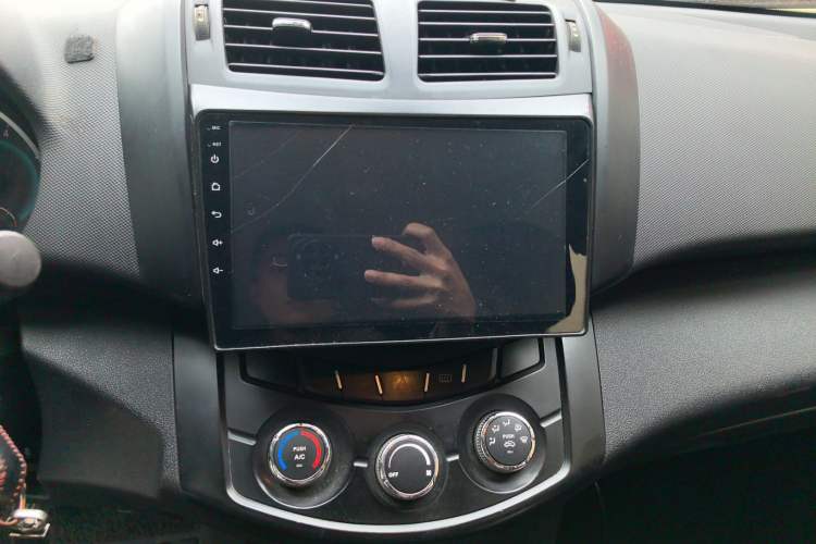 Used Land X5 2016 Plus 1.5T Manual Adventure Edition Audio And AC Panel