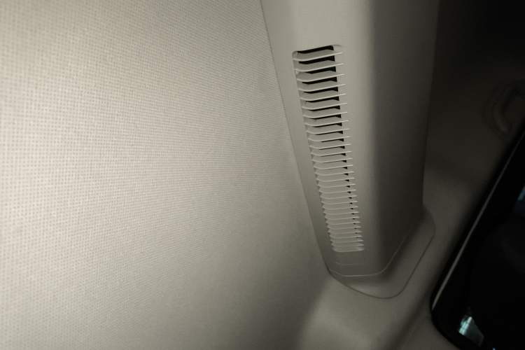 Used JAC Refine M4 2021 2.0L Manual Commercial Edition