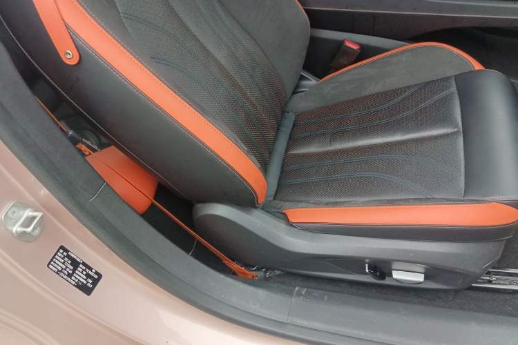 Used NETA GT 2023 560 Right Front Seat