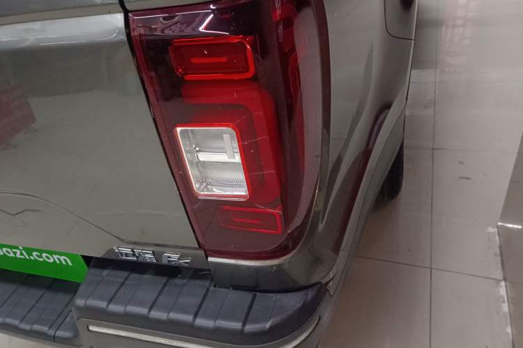 Used Farizon FX 2020 1.8T Smart Connect Edition 4 Seats