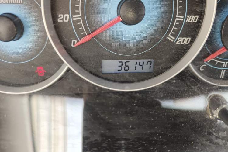 Used FAW Weizhi V5 2014 1.5L Manual Entry-Level Model
