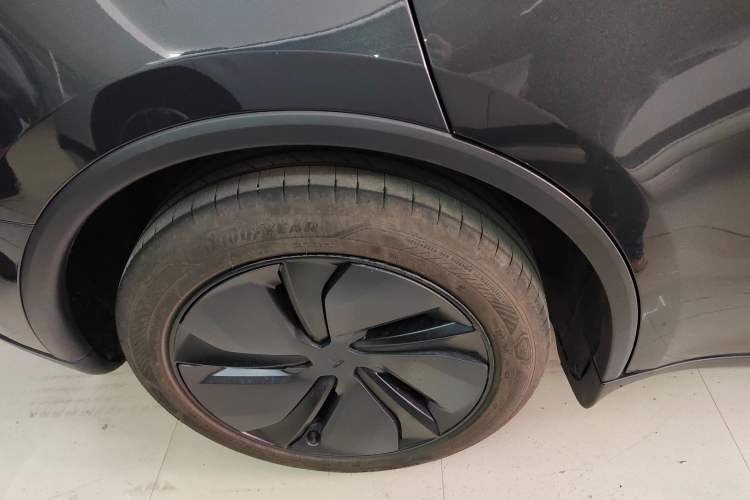 Used Tesla Model Y 2025 Rear-Wheel Drive First Edition
