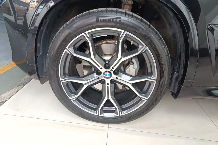 Used BMW X5 2023 xDrive 30Li Luxury M Sport Night Edition Package
