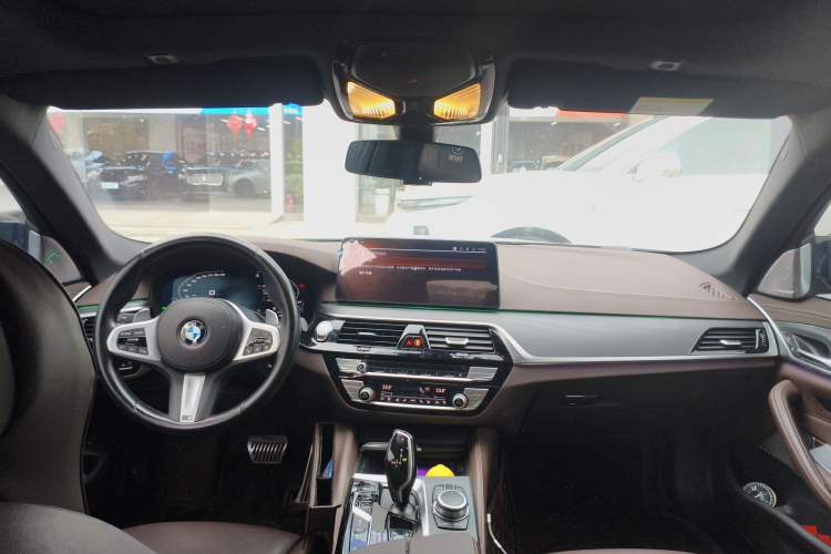 Used BMW 5 Series 2022 Second Facelift 530Li Luxury Version M Sport Package