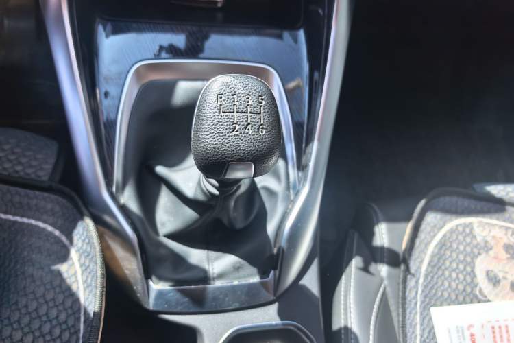 Used SAIC MAXUS G50 2023 1.5T Manual Comfort B Trim