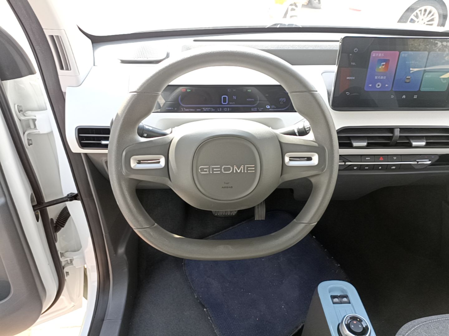 Geely Galaxy Panda 2023 Panda Mini 200km Endurance Bear — снимка 13