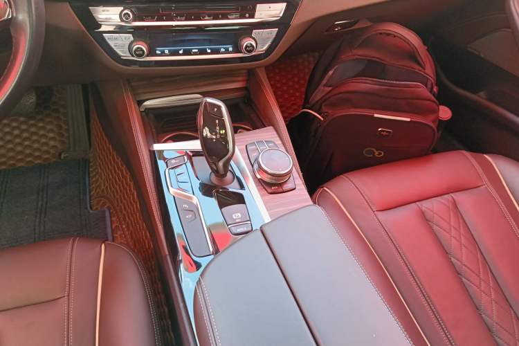 Used BMW 5 Series 2018 Facelifted 530Li Luxury Edition Premium Package