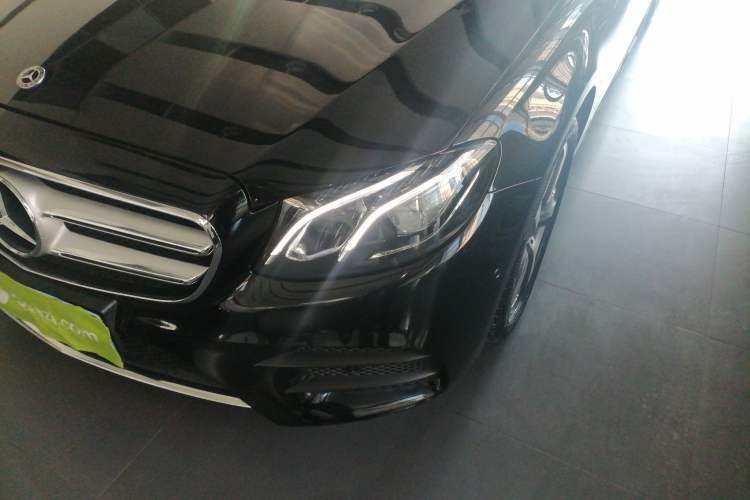 Used Mercedes-Benz E-Class 2018 Restyled E 300 L Sporty and Stylish Edition
