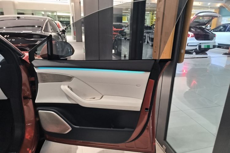 Used ONVO L60 2024 60 kWh Rear-Drive Version