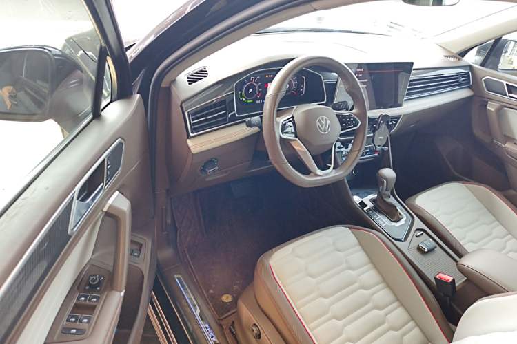 Used Volkswagen Tiguan L New Energy 2023 430 PHEV Plug-in Hybrid Flagship Edition Driver Seat