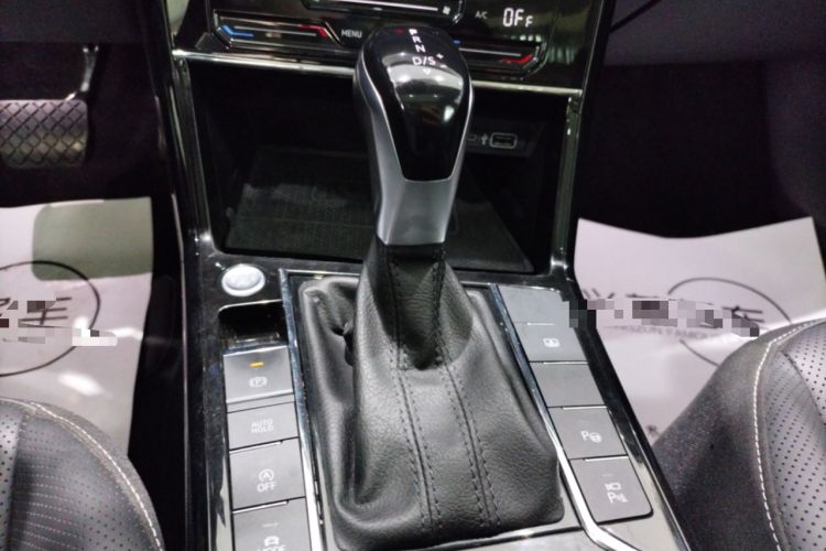 Used Volkswagen Passat 2024 380TSI Starry Sky Flagship Edition Gear Lever