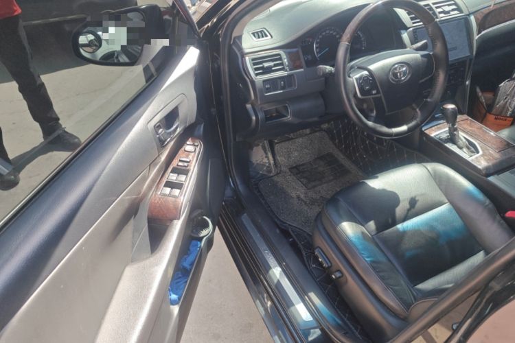 Used Toyota Camry 2016 2.0G 10th Anniversary Leading Edition
