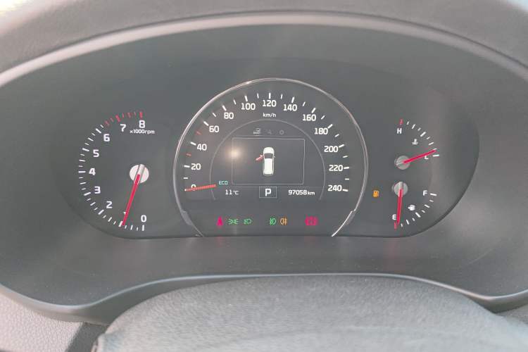 Used Kia Sorento 2015 Sorento L 2.4L Gasoline 4WD Elite Edition 5 Seats China V Emission Standard
