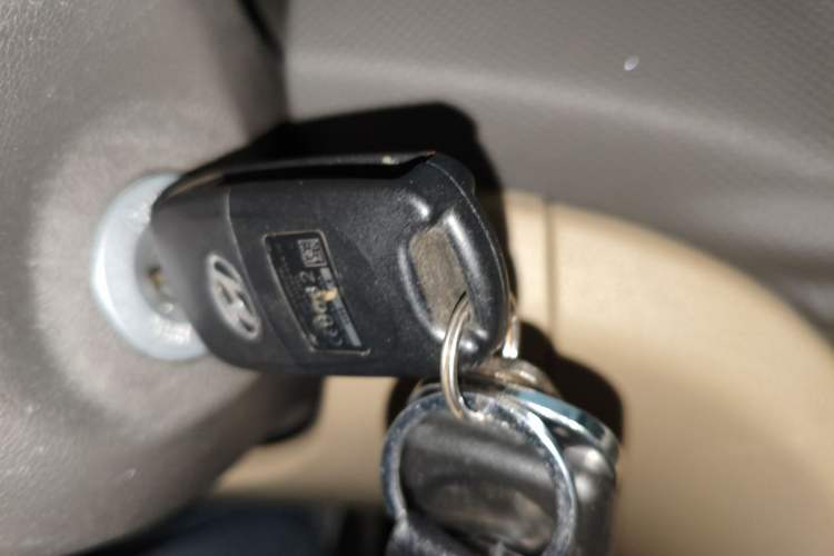 Used Hyundai Verna (older generation) 2010 Sedan 1.4L Manual Comfort GS