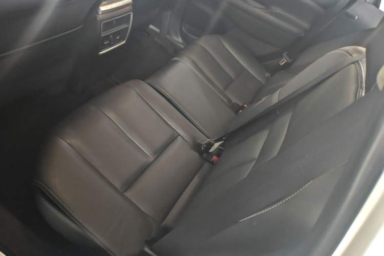 Used Nissan Murano 2021 2.5L XL Two-Wheel Drive Smart Connect Luxury Edition Left Rear Seat