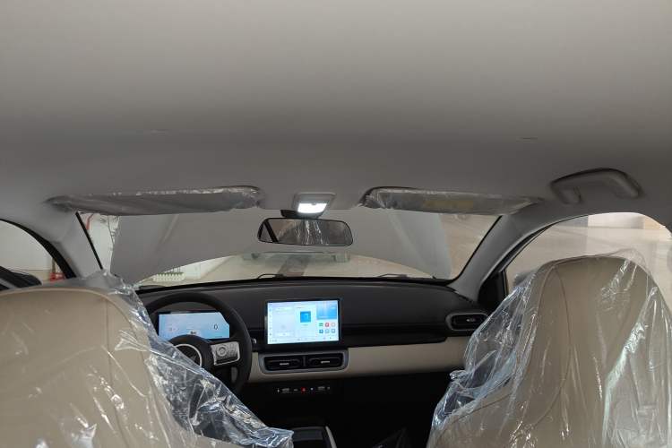 Used Wuling Bingo PLUS 2024 330 km Range Five-Seater Version
