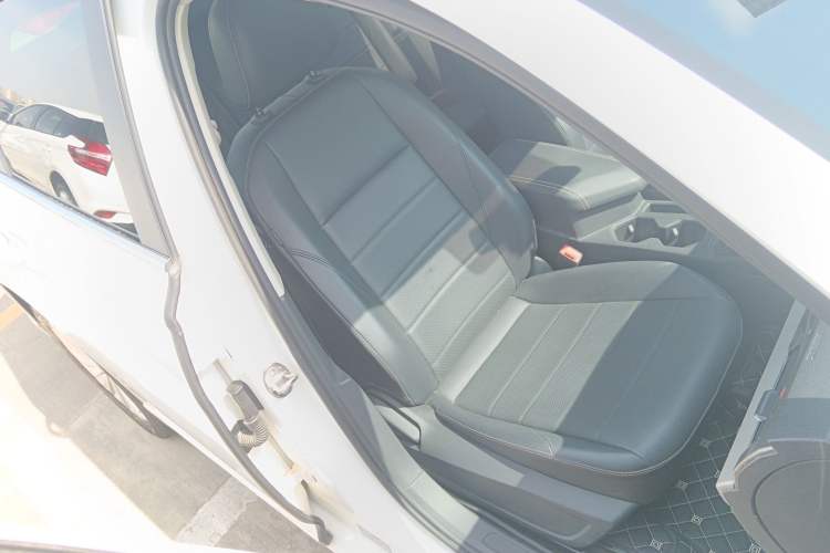 Used Volkswagen Lavida 2021 1.5L Automatic Comfort Edition Right Front Seat