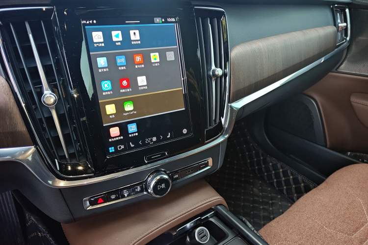 Used Volvo S90 2024 B5 Zhiyuan Luxury Edition