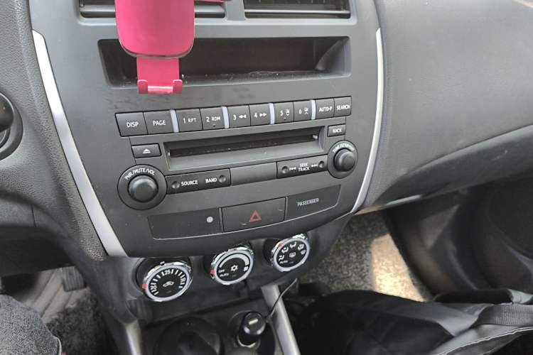 Used Mitsubishi ASX 2013 2.0L CVT Two-Wheel Drive Elite Edition Audio And AC Panel