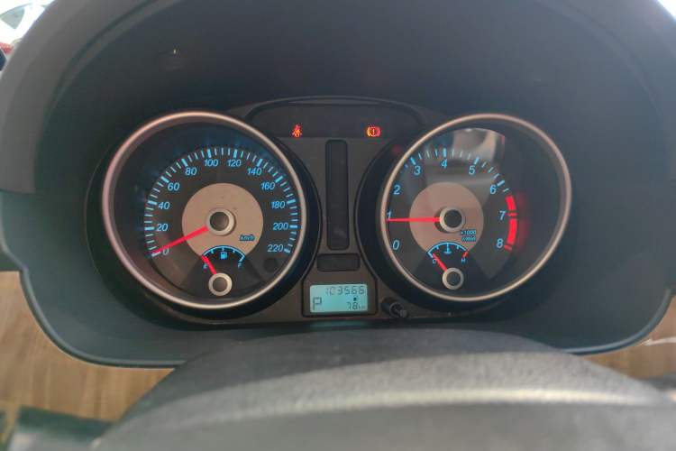 Used Buick Excelle 2015 1.5L Automatic Classic Model
