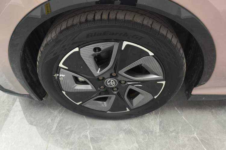 Used Toyota bZ3 2023 616 km Long-Range Premium